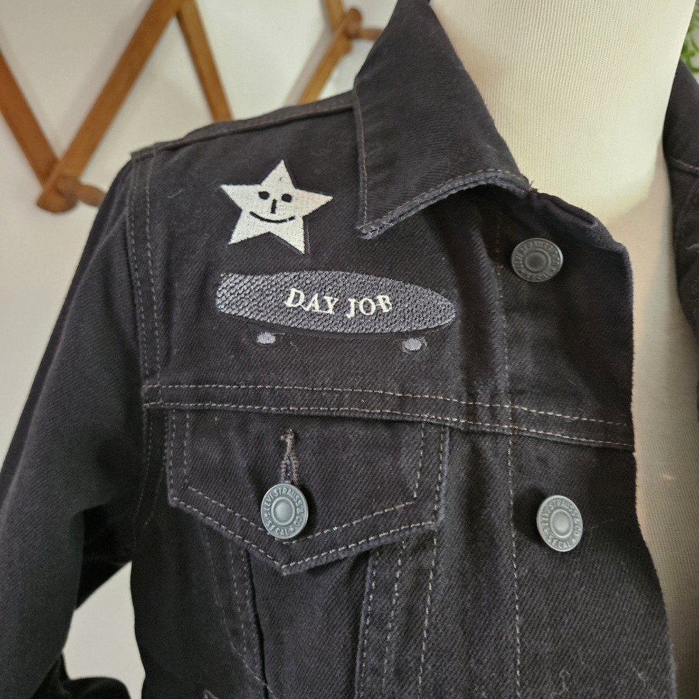 Levi Kids Denim Jacket Small 8/10 Patches Good Jeans Day Job Give Earth A Chance - Picture 4 of 15